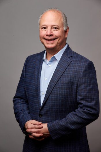 Robert Helms